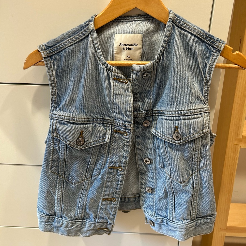 Abercrombie & Fitch Light Blue Denim Vest